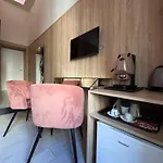 Kore Luxury E