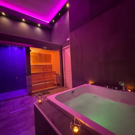 Kore Luxury E ゲストハウス