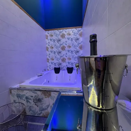 Kore Luxury E Πανσιόν 4*