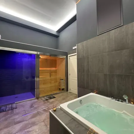 Kore Luxury E Νάπολη