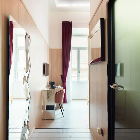 Kore Luxury E
