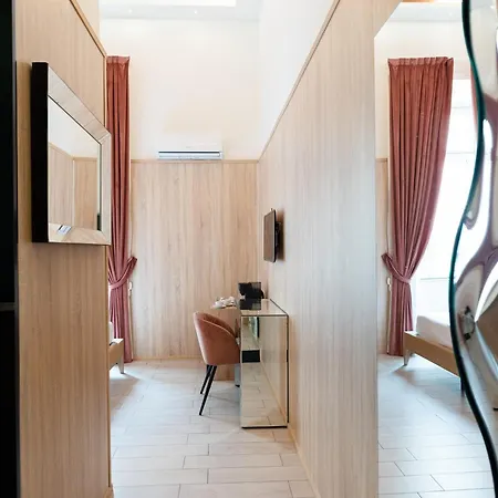 Kore Luxury E 4* Неаполь